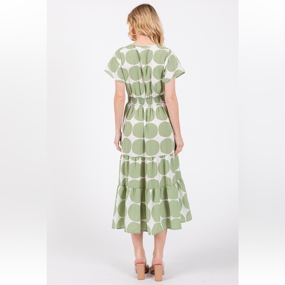 06 Fabulous Short Sleeve Polka Dot Midi Dress - Picture 4 of 4